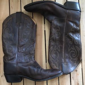 Justin’s boots leather size 9.5 EE Womens